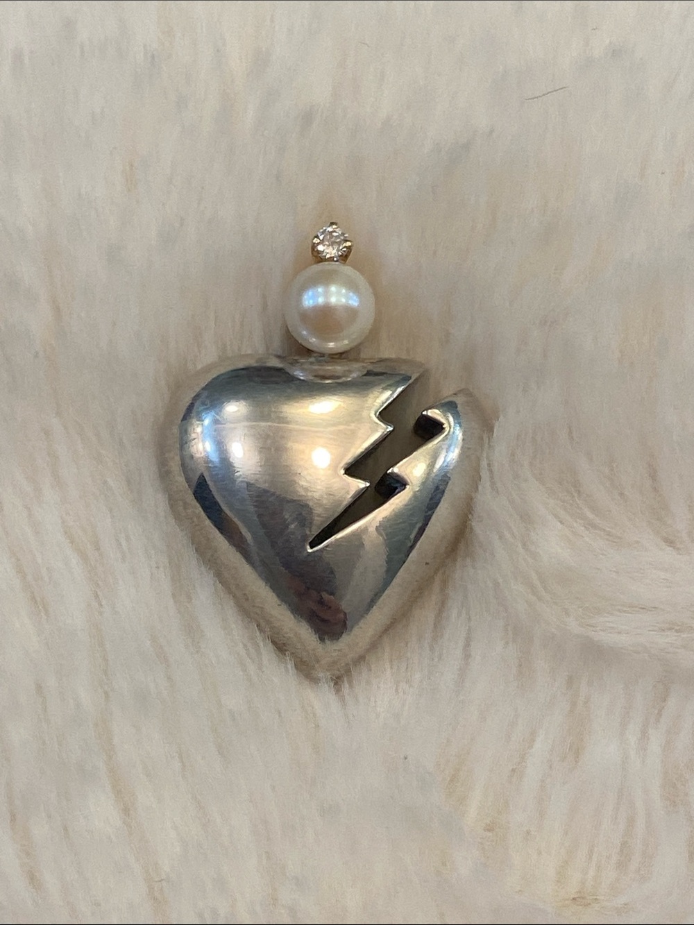Pearl Diamond Heart Brooch